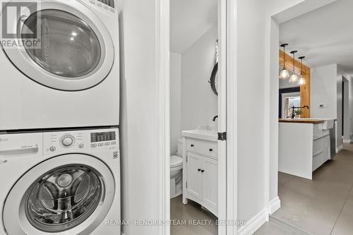 102 Lowell Avenue, St. Catharines (451 - Downtown), ON - Indoor Photo Showing Laundry Room