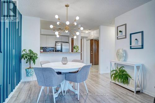 1709 - 1 Lee Centre Drive, Toronto, ON - Indoor Photo Showing Dining Room