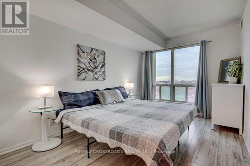 1709 - 1 Lee Centre Drive, Toronto, ON - Indoor Photo Showing Bedroom