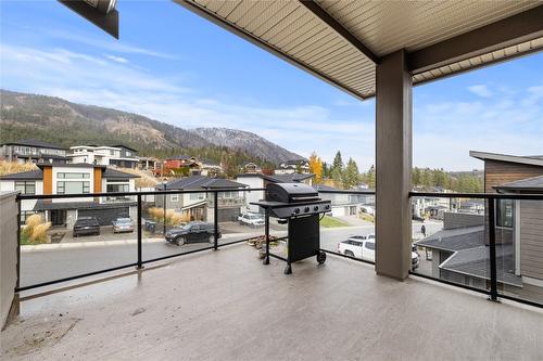 2779 Canyon Crest Drive, West Kelowna, BC - Outdoor With Exterior