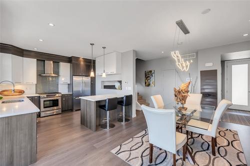 14-1818 Peak Point Court, West Kelowna, BC - Indoor Photo Showing Kitchen With Upgraded Kitchen