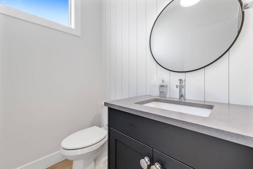 1888 Northern Flicker Court, Kelowna, BC - Indoor Photo Showing Bathroom