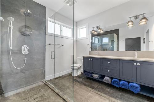 1888 Northern Flicker Court, Kelowna, BC - Indoor Photo Showing Bathroom