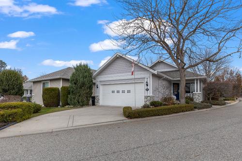 117-1321 Ridgeway Drive, Kelowna, BC - Outdoor With Facade