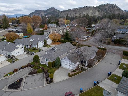 117-1321 Ridgeway Drive, Kelowna, BC - Outdoor With View