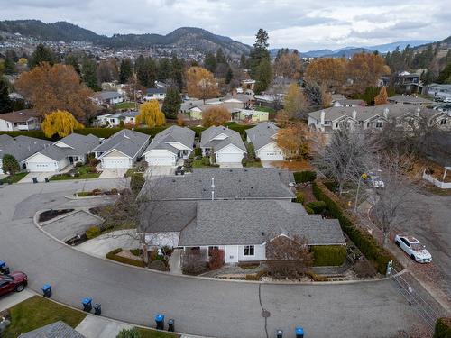 117-1321 Ridgeway Drive, Kelowna, BC - Outdoor With View