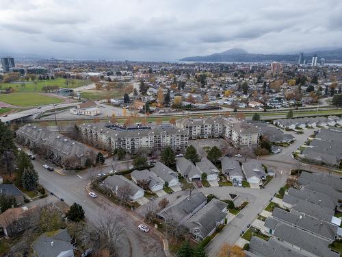 117-1321 Ridgeway Drive, Kelowna, BC - Outdoor With View