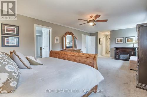 10 Delayne Drive, Aurora, ON - Indoor Photo Showing Bedroom