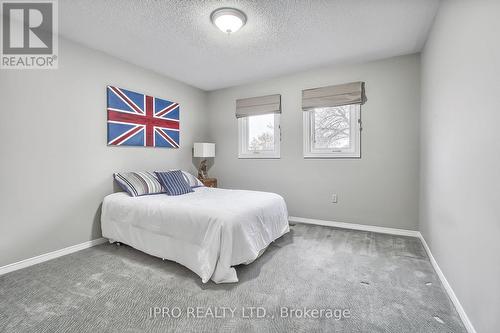 10 Delayne Drive, Aurora, ON - Indoor Photo Showing Bedroom