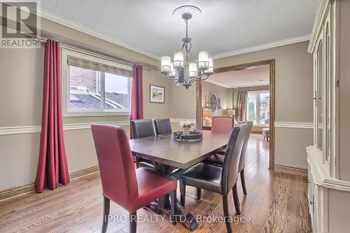 10 Delayne Drive, Aurora, ON - Indoor Photo Showing Dining Room