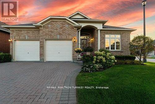 2 Suggs Lane, Whitchurch-Stouffville, ON - Outdoor