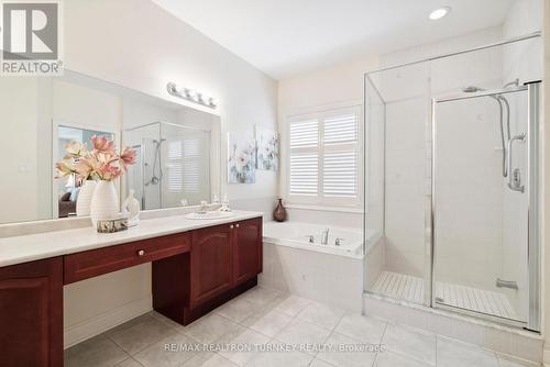 2 Suggs Lane, Whitchurch-Stouffville, ON - Indoor Photo Showing Bathroom