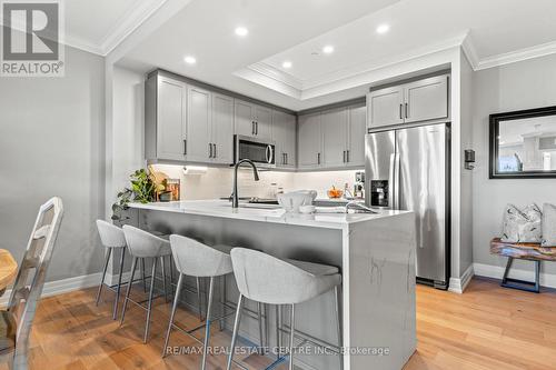 406 - 1880 Gordon Street, Guelph, ON - Indoor Photo Showing Kitchen With Stainless Steel Kitchen With Upgraded Kitchen