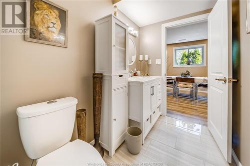 16 Shaw Drive, Amherstburg, ON - Indoor Photo Showing Bathroom