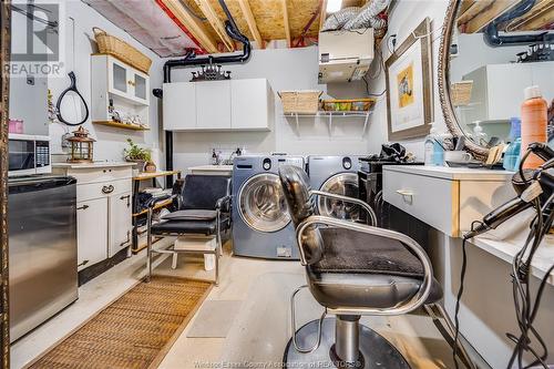 16 Shaw Drive, Amherstburg, ON - Indoor Photo Showing Laundry Room