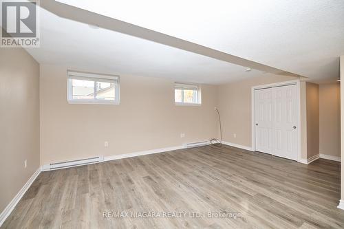 437 Sugarloaf Street, Port Colborne (878 - Sugarloaf), ON - Indoor Photo Showing Other Room