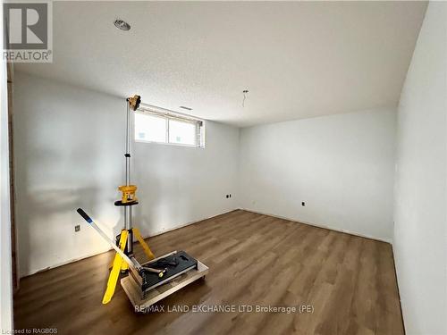 358 Ivings Drive, Saugeen Shores, ON - Indoor Photo Showing Other Room