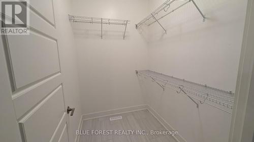 22 - 10 Mcpherson Court, Central Elgin, ON - Indoor With Storage