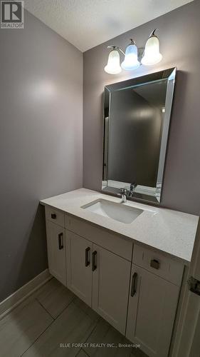 22 - 10 Mcpherson Court, Central Elgin, ON - Indoor Photo Showing Bathroom