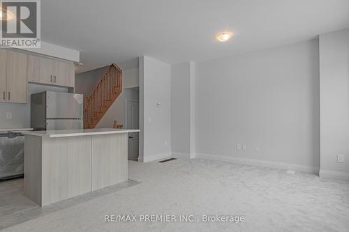 114 Corley Street, Kawartha Lakes, ON - Indoor Photo Showing Kitchen