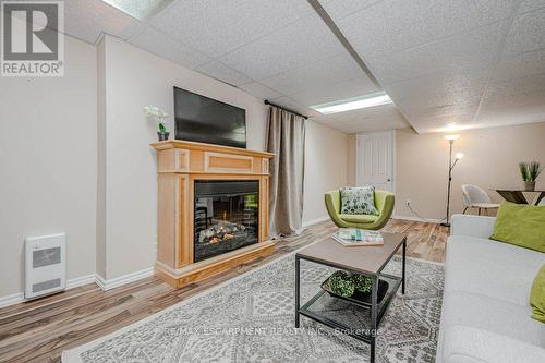 957 Sanford Drive, Burlington, ON - Indoor Photo Showing Living Room With Fireplace