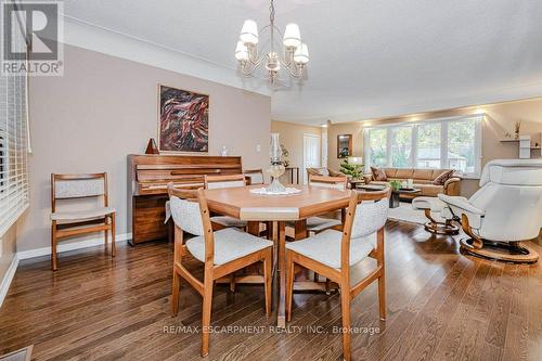 957 Sanford Drive, Burlington, ON - Indoor Photo Showing Dining Room