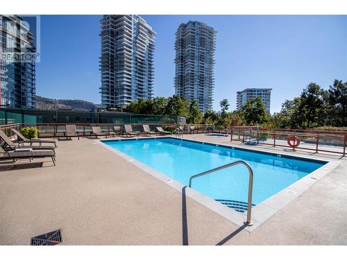 1160 Sunset Drive Unit# 1702, Kelowna, BC - Outdoor With In Ground Pool