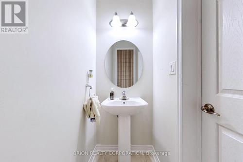 5 Maple Cider Street, Caledon, ON - Indoor Photo Showing Bathroom