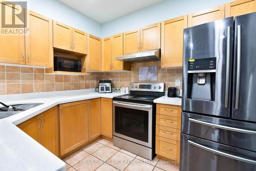 13 Stable Gate, Brampton, ON - Indoor Photo Showing Kitchen With Stainless Steel Kitchen