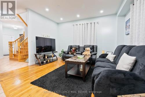 13 Stable Gate, Brampton, ON - Indoor Photo Showing Other Room