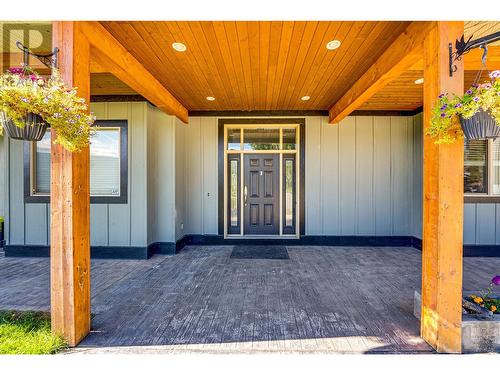 645 St Annes Road, Spallumcheen, BC - Outdoor With Exterior