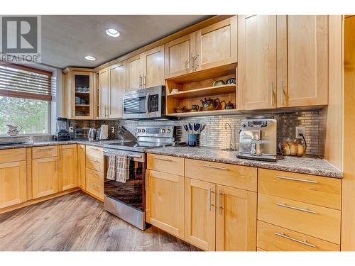 Basement Suite Kitchen - 645 St Annes Road, Spallumcheen, BC - Indoor Photo Showing Kitchen