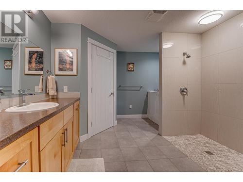 Basement Suite - 645 St Annes Road, Spallumcheen, BC - Indoor Photo Showing Bathroom