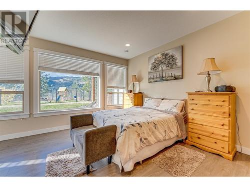 Basement Suite - 645 St Annes Road, Spallumcheen, BC - Indoor Photo Showing Bedroom