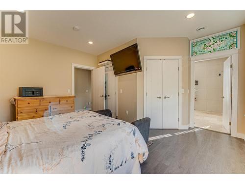 Basement Suite - 645 St Annes Road, Spallumcheen, BC - Indoor Photo Showing Bedroom