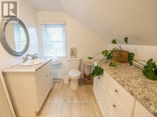 4845 County Road 20 Road, South Glengarry, ON - Indoor Photo Showing Bathroom