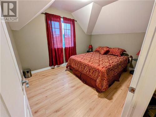 6218 Shannon Lane, Bainsville, ON - Indoor Photo Showing Bedroom