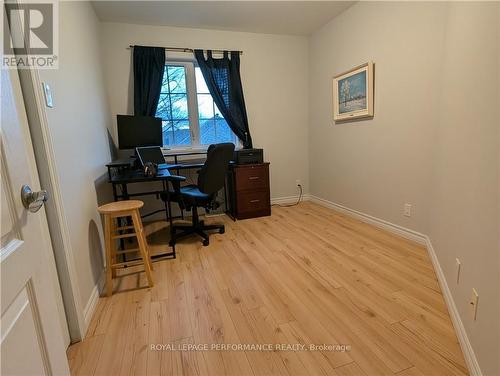 6218 Shannon Lane, Stormont, Dundas And Glengarry, ON - Indoor Photo Showing Office