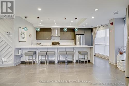 408 - 58 Adam Sellers Street, Markham, ON - Indoor Photo Showing Kitchen