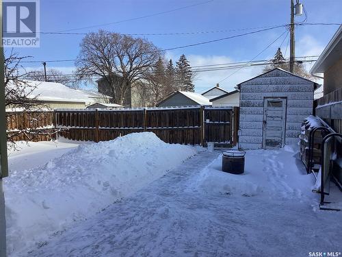 2241 Lindsay Street, Regina, SK - Outdoor