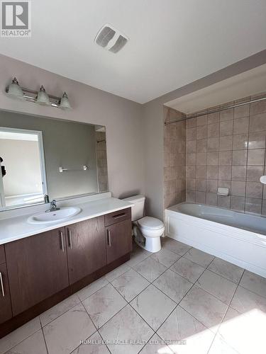 28 - 755 Linden Drive, Cambridge, ON - Indoor Photo Showing Bathroom