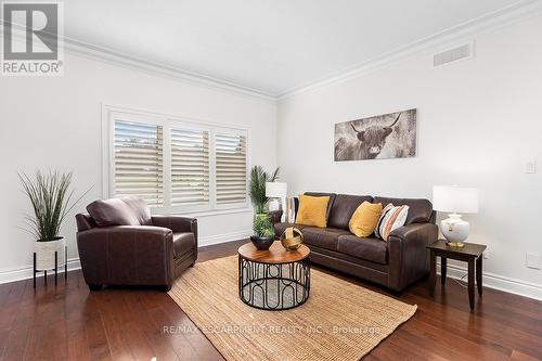 10 Brown Street S, Minto, ON - Indoor Photo Showing Living Room