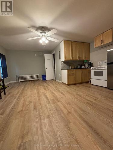 34 Adelaide Street S, London, ON - Indoor Photo Showing Kitchen