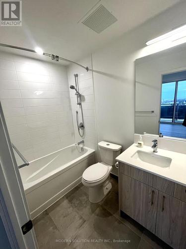 1706 - 2215 Sheridan Park Drive, Mississauga, ON - Indoor Photo Showing Bathroom