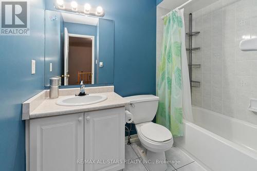 254 Shadow Place, Pickering, ON - Indoor Photo Showing Bathroom