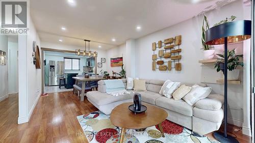 7 - 431 Military Trail, Toronto, ON - Indoor Photo Showing Living Room