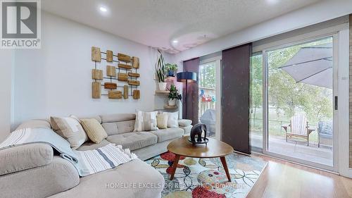 7 - 431 Military Trail, Toronto, ON - Indoor Photo Showing Living Room