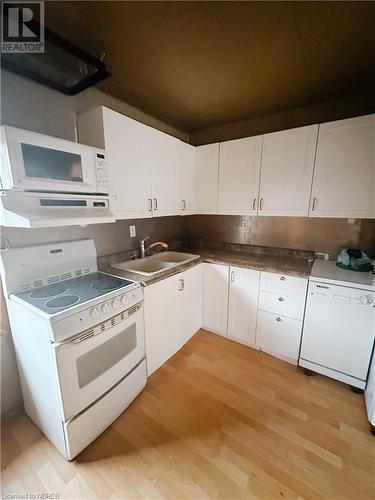 272 Highway 63, Thorne, ON - Indoor Photo Showing Kitchen