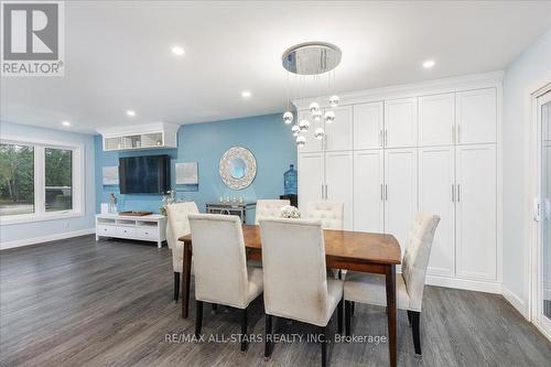 38 Minonen Road, Georgina, ON - Indoor Photo Showing Dining Room