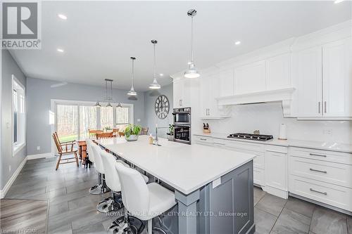 129 Ruth Anne Place, Mapleton, ON - Indoor Photo Showing Kitchen With Upgraded Kitchen